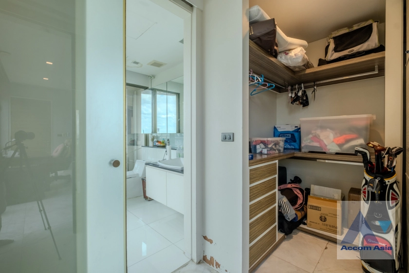 21  3 br Condominium For Rent in Sukhumvit ,Bangkok BTS Asok - MRT Sukhumvit at The Lakes AA41172