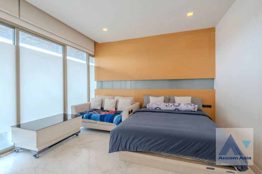 23  3 br Condominium For Rent in Sukhumvit ,Bangkok BTS Asok - MRT Sukhumvit at The Lakes AA41172