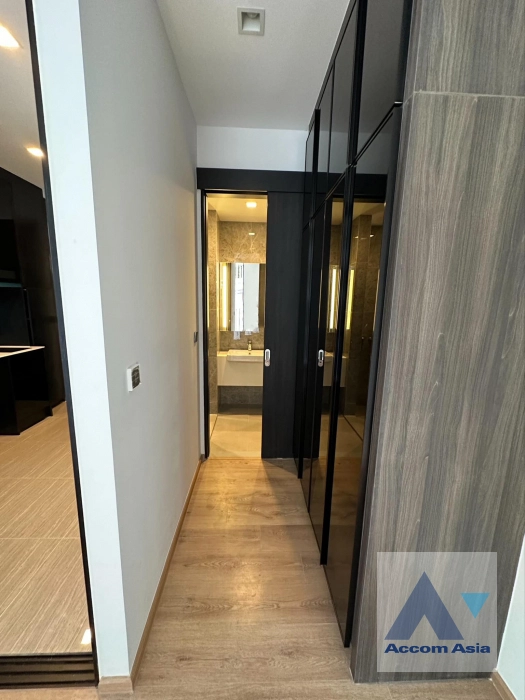  1 Bedroom  Condominium For Sale in Phaholyothin, Bangkok  near BTS Ari (AA41174)