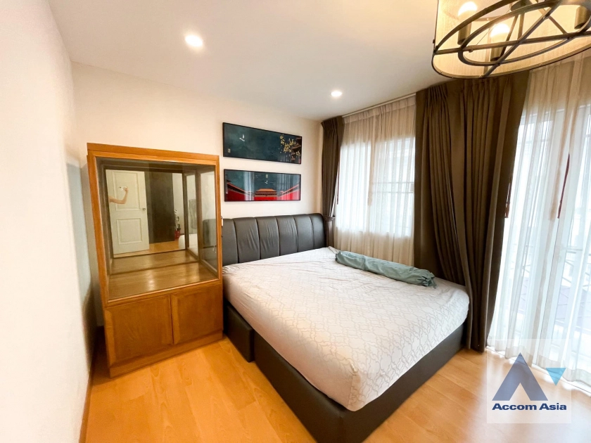 11  3 br Townhouse for rent and sale in Sukhumvit ,Bangkok BTS Bang Chak at Leon Sukhumvit 62 AA41176