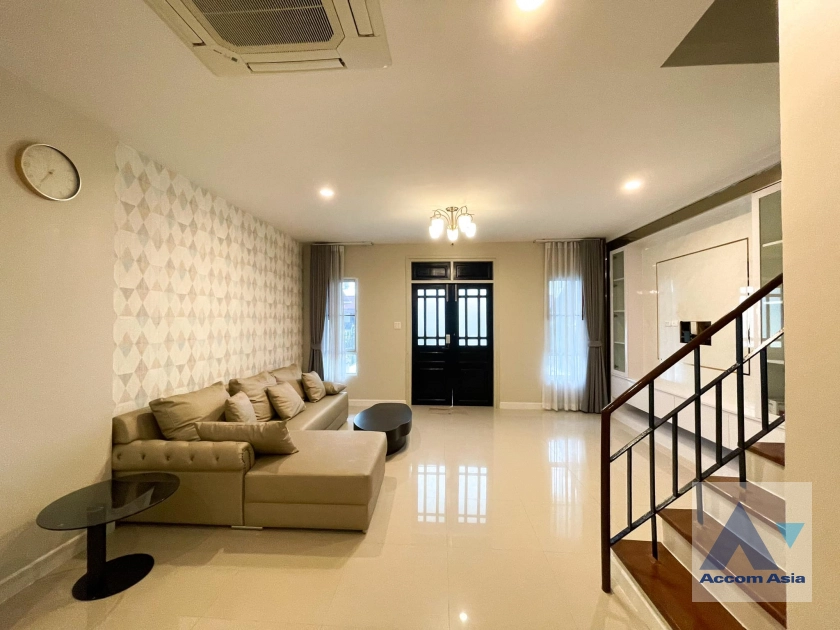 4  3 br Townhouse for rent and sale in Sukhumvit ,Bangkok BTS Bang Chak at Leon Sukhumvit 62 AA41176