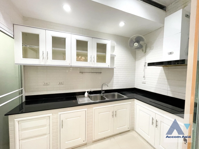 8  3 br Townhouse for rent and sale in Sukhumvit ,Bangkok BTS Bang Chak at Leon Sukhumvit 62 AA41176