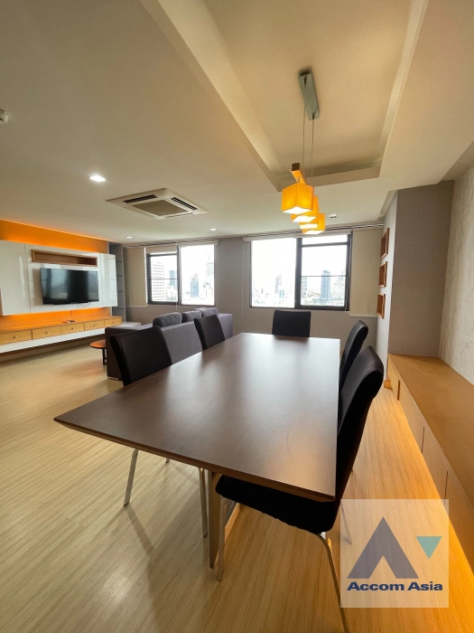  2 Bedrooms  Condominium For Rent in Sukhumvit, Bangkok  near BTS Phrom Phong (AA41180)