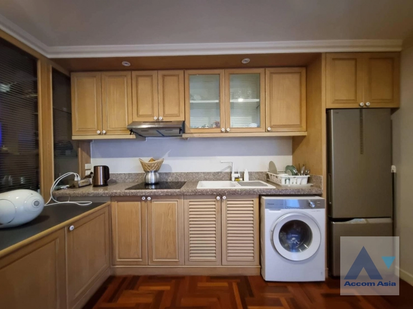  2 Bedrooms  Condominium For Rent & Sale in Sukhumvit, Bangkok  near BTS Phrom Phong (AA41183)