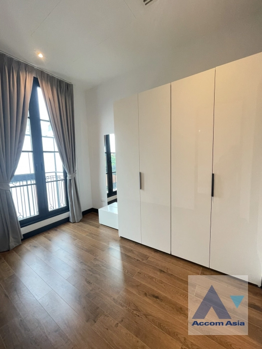 17  4 br House For Rent in Sukhumvit ,Bangkok BTS Ekkamai - BTS Phra khanong at House  in compound AA41184