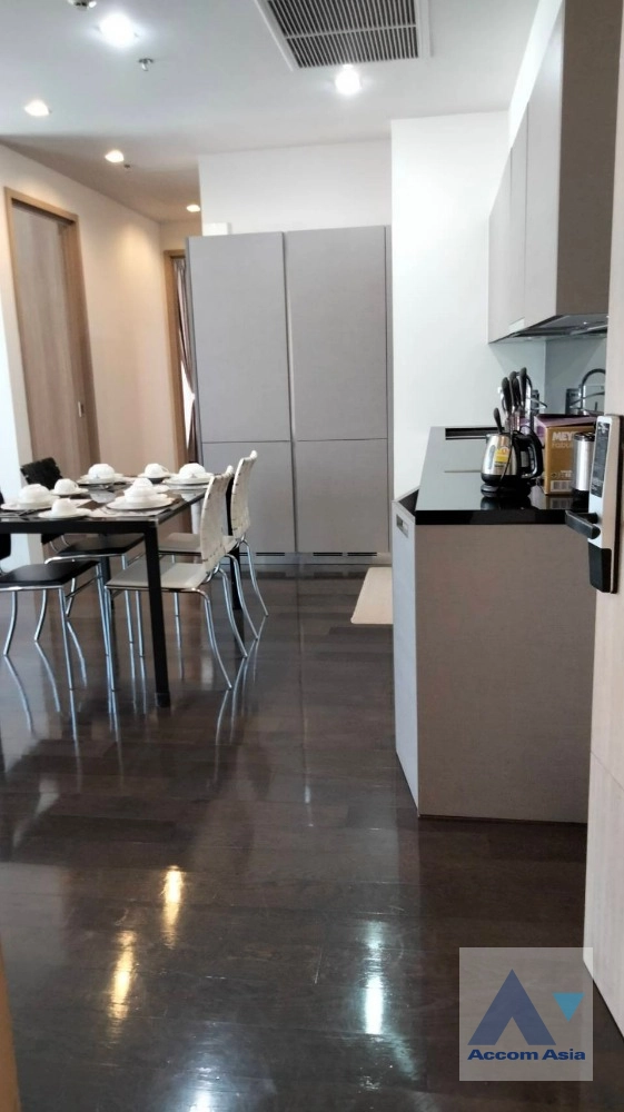  2 Bedrooms  Condominium For Rent in Sukhumvit, Bangkok  near BTS Phrom Phong (AA41187)