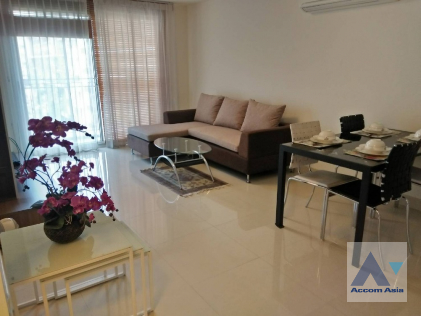 Corner Unit |  2 Bedrooms  Condominium For Rent in Sukhumvit, Bangkok  near BTS Thong Lo (AA41188)