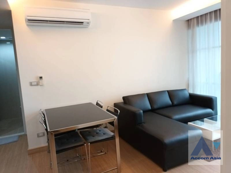  2 Bedrooms  Condominium For Rent in Sukhumvit, Bangkok  near BTS Thong Lo (AA41189)