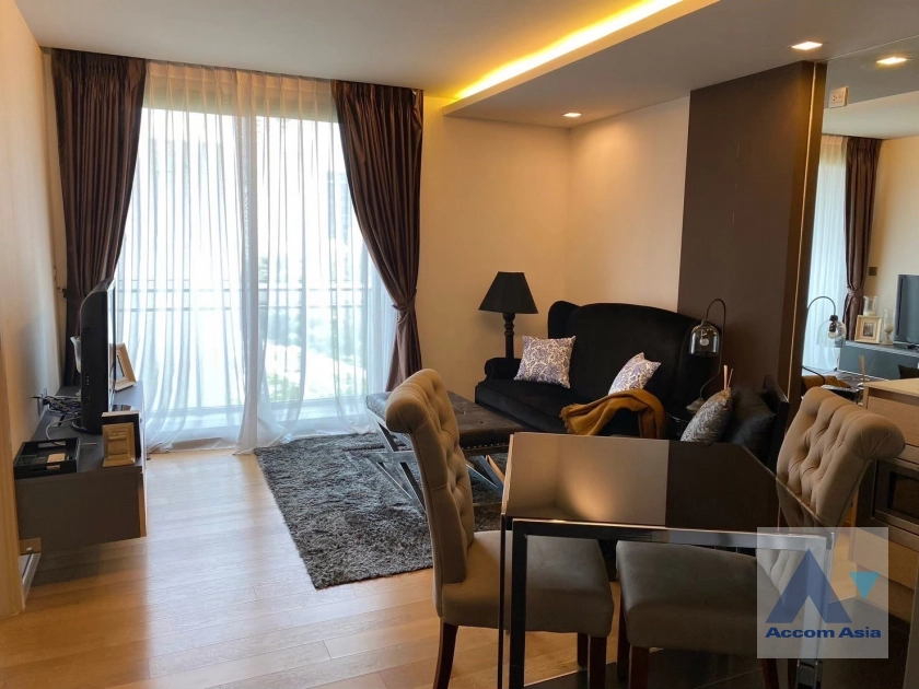 Fully Furnished | Via Botani Condominium  1 Bedroom for Sale & Rent BTS Thong Lo in Sukhumvit Bangkok