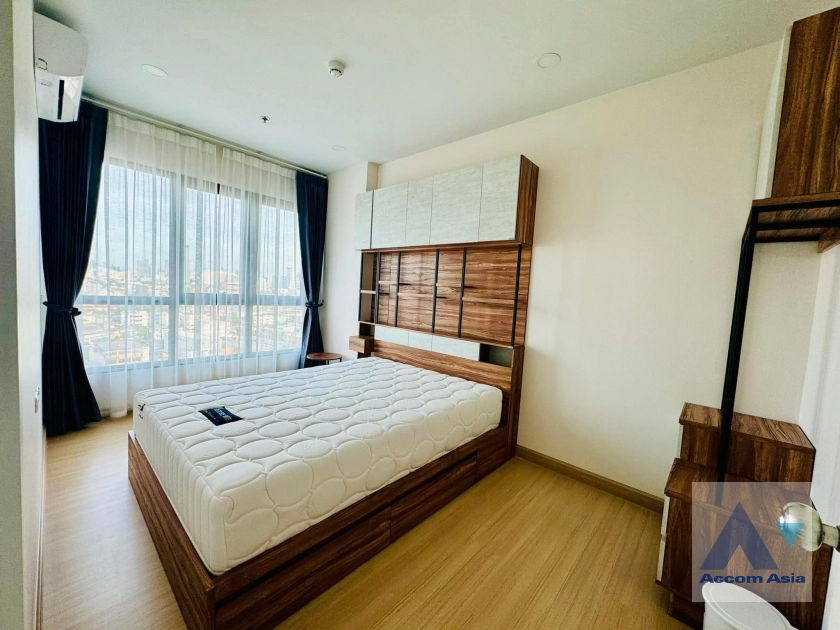 17  2 br Condominium For Sale in Charoennakorn ,Bangkok BTS Wongwian Yai at Supalai Loft Prajadhipok-Wongwian Yai AA41194