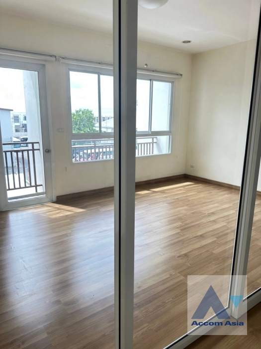 7  3 br House For Rent in Lat phrao ,Bangkok  at Premium Place  AA41202