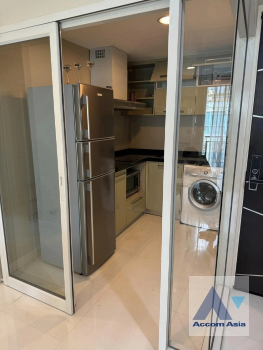  1  2 br Condominium For Sale in Sukhumvit ,Bangkok BTS Phrom Phong at The Crest 24 AA41203