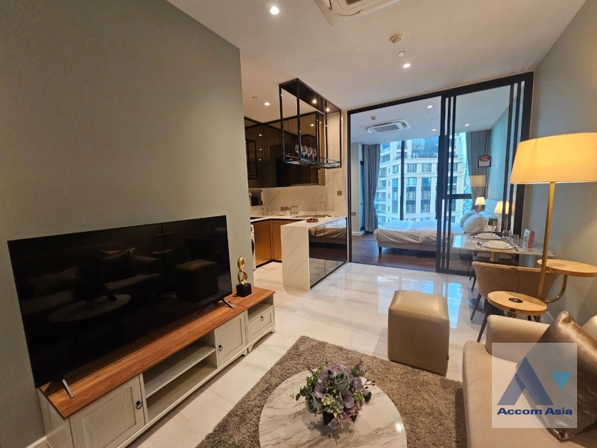  1 Bedroom  Condominium For Rent in Sathorn, Bangkok  near BTS Chong Nonsi - MRT Lumphini (AA41214)