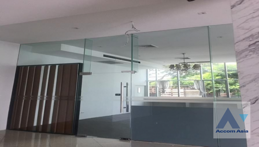 8  Building For Rent in ratchadapisek ,Bangkok  AA41224