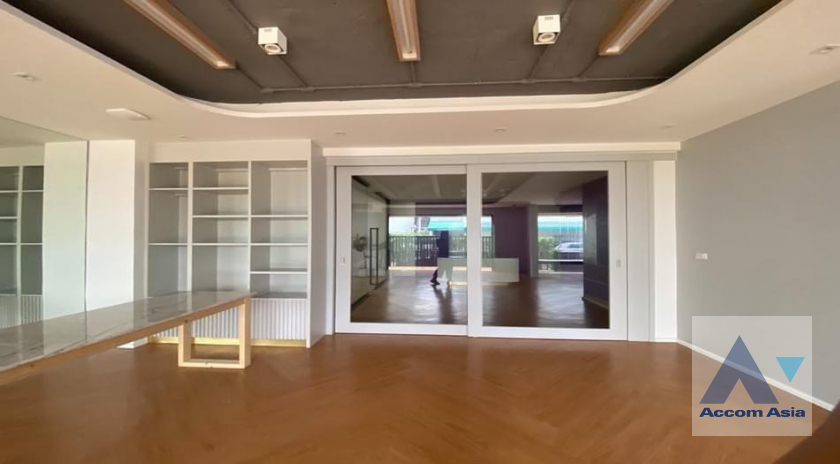  1  Building For Rent in ratchadapisek ,Bangkok  AA41224