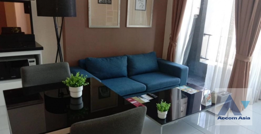  1 Bedroom  Condominium For Sale in Sukhumvit, Bangkok  near BTS Ekkamai (AA41230)