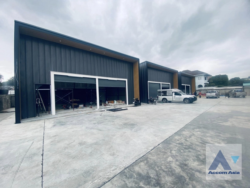  1  Warehouse For Rent in pattanakarn ,Bangkok  AA41231