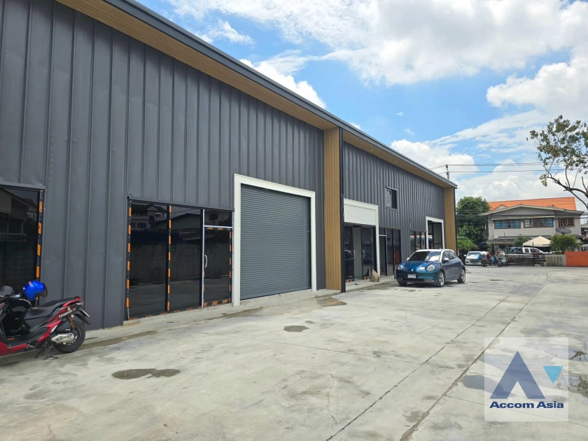 4  Warehouse For Rent in pattanakarn ,Bangkok  AA41231