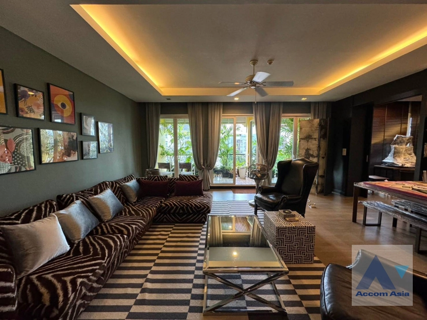 Duplex Condo, Penthouse |  3 Bedrooms  Condominium For Rent in Sathorn, Bangkok  near MRT Lumphini (AA41233)