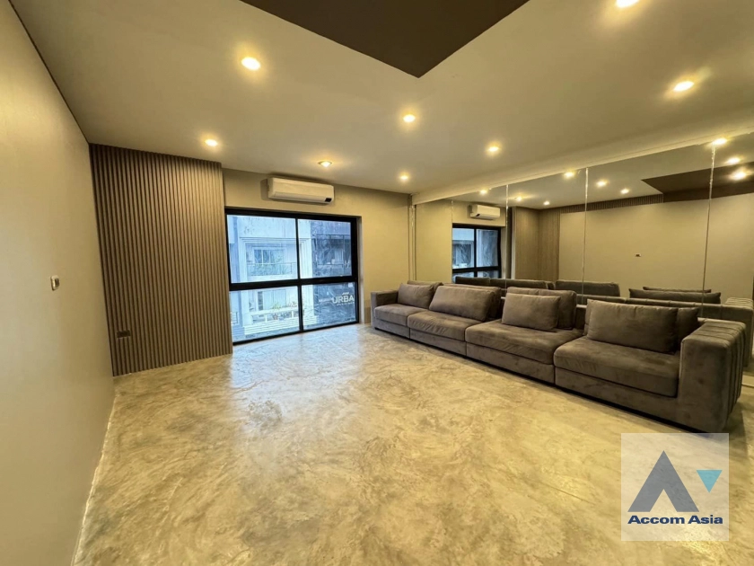  2  Townhouse For Rent in Sukhumvit ,Bangkok BTS Ekkamai at Park Avenue AA41239