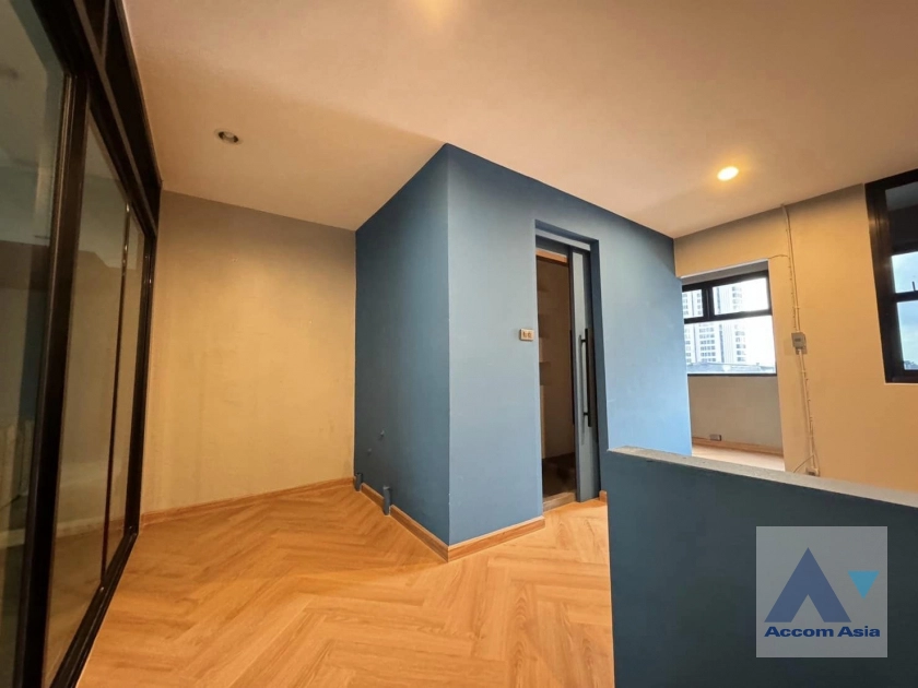 10  Townhouse For Rent in Sukhumvit ,Bangkok BTS Ekkamai at Park Avenue AA41239