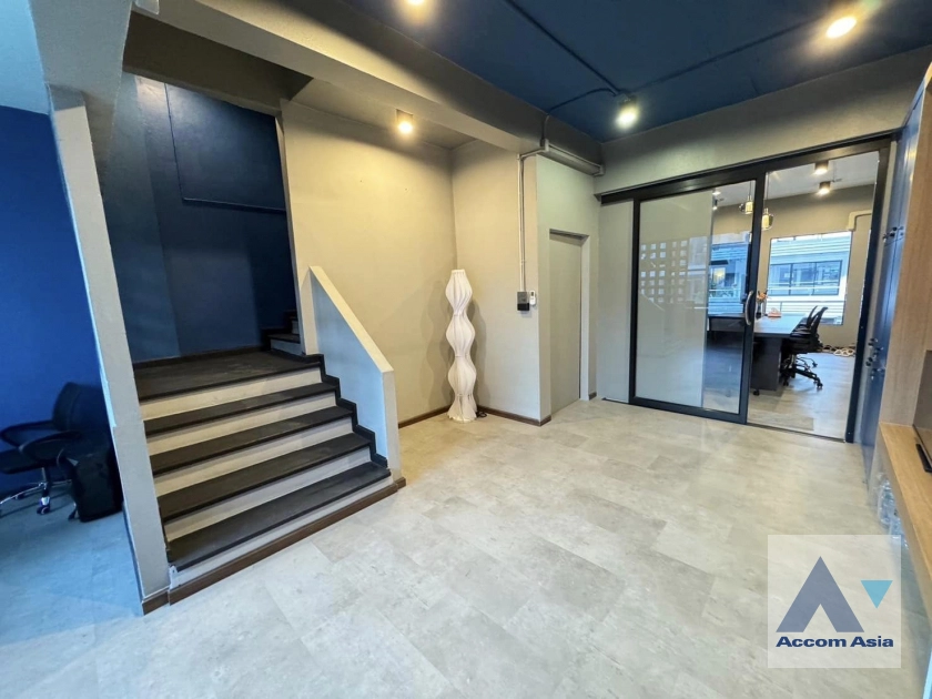 6  Townhouse For Rent in Sukhumvit ,Bangkok BTS Ekkamai at Park Avenue AA41239