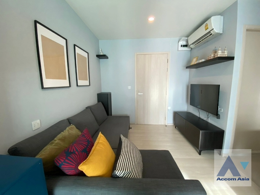  1 Bedroom  Condominium For Sale in Ratchadaphisek, Bangkok  near BTS Asok (AA41247)