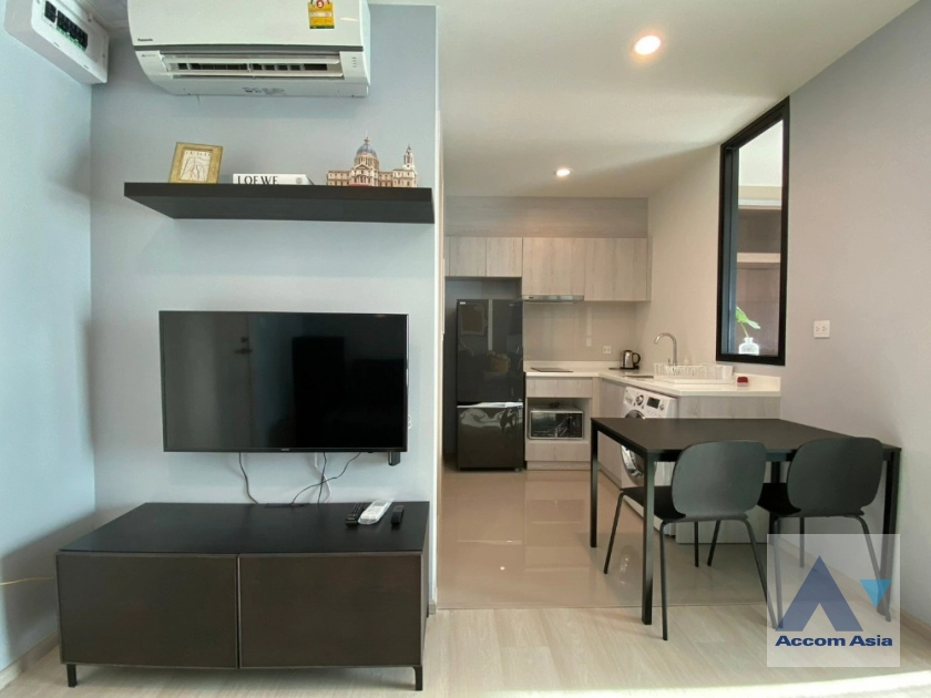 6  1 br Condominium For Sale in Ratchadapisek ,Bangkok BTS Asok at Life Asoke AA41247