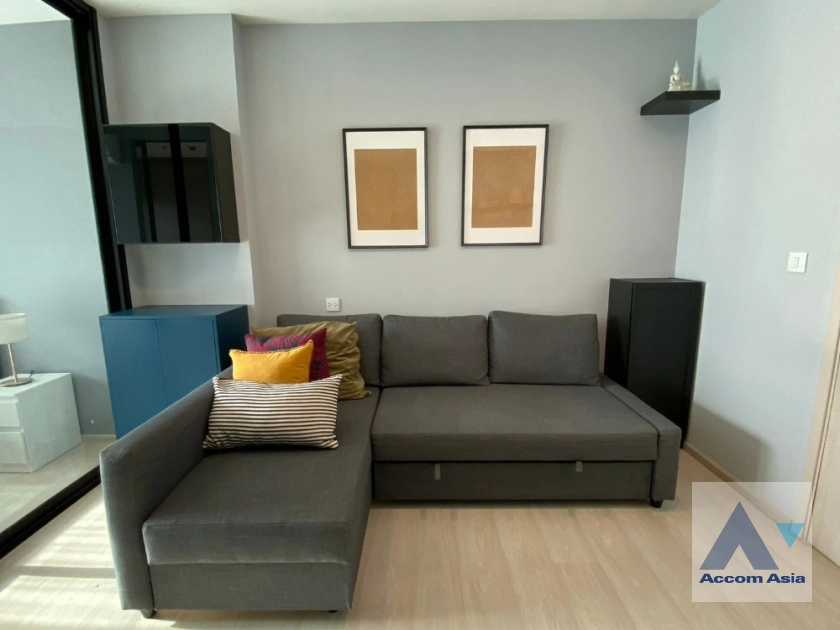  1 Bedroom  Condominium For Sale in Ratchadapisek, Bangkok  near BTS Asok (AA41247)