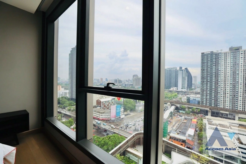 33  1 br Condominium For Rent in Ratchadapisek ,Bangkok BTS Asok - MRT Phetchaburi - ARL Makkasan at The Esse At Singha Complex AA41249