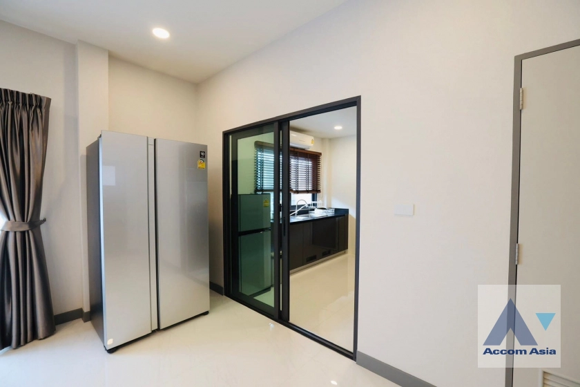 12  4 br House For Rent in Samutprakan ,Samutprakan BTS Bang Na at The City Bangna AA41252