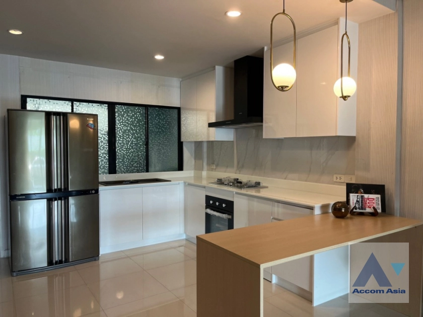  1  3 br House For Rent in Sukhumvit ,Bangkok BTS On Nut at Bless Town AA41253