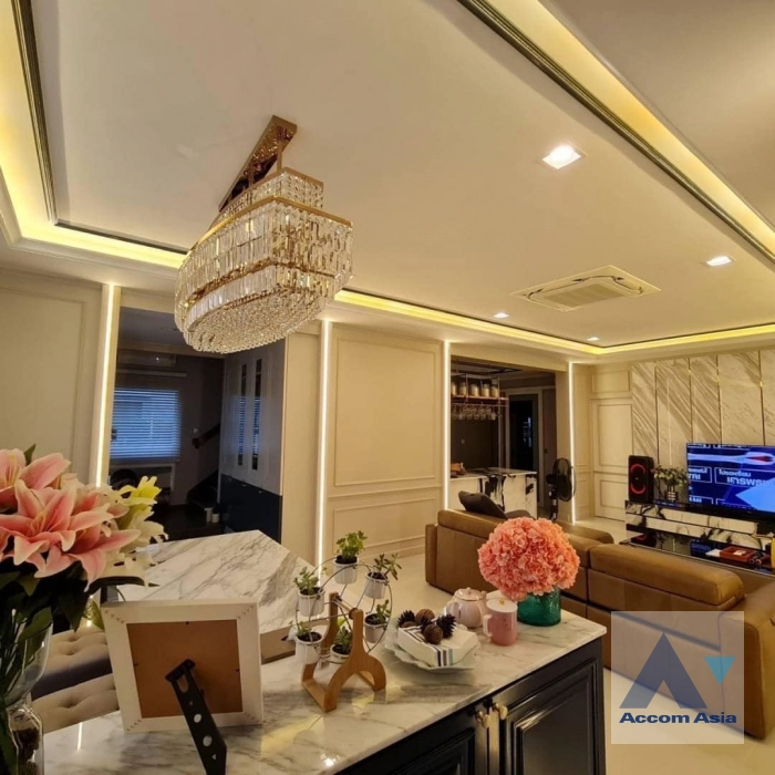  1  4 br House For Sale in  ,Nonthaburi  at Mantana Westgate AA41263