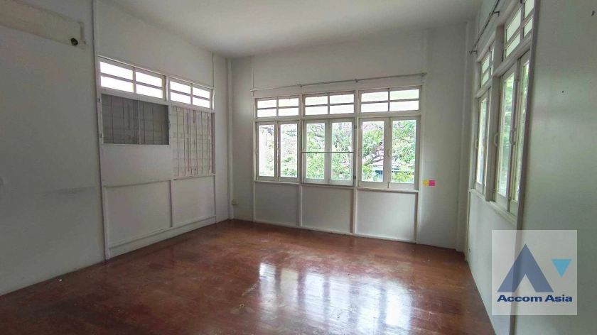  1  8 br House For Rent in phaholyothin ,Bangkok BTS Ari AA41266