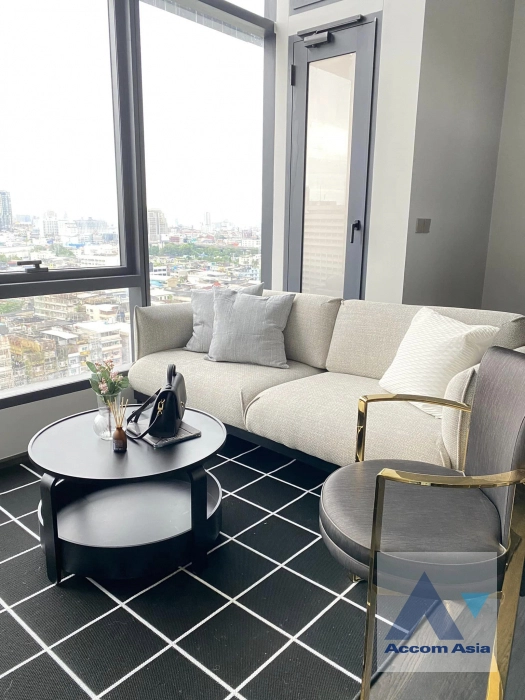  1 Bedroom  Condominium For Rent in Phaholyothin, Bangkok  near BTS Ratchathewi (AA41270)