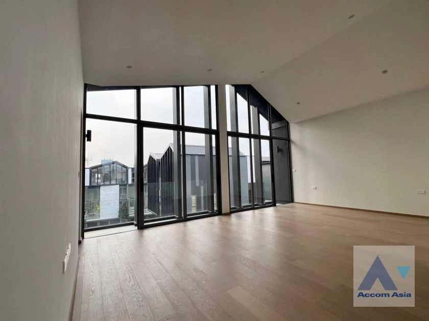  2  3 br House For Rent in Sukhumvit ,Bangkok BTS On Nut at Artery Thonglor - Sukhumvit AA41286