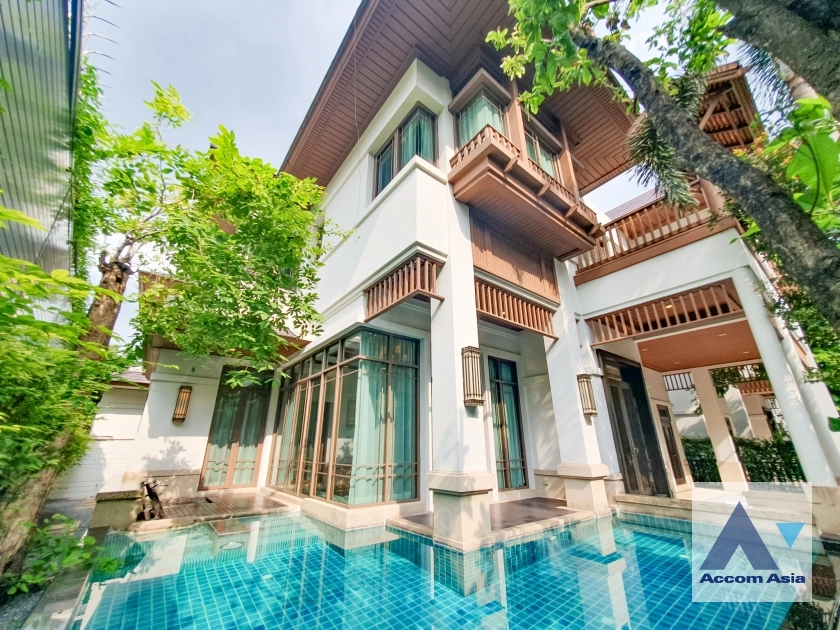 Shared Swimming Pool,Private Swimming Pool house for rent in Sathorn, Bangkok Code AA41292