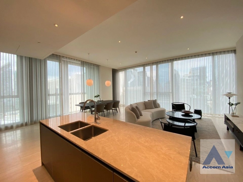 7  2 br Condominium For Rent in Ploenchit ,Bangkok BTS Chitlom at Scope Langsuan AA41302