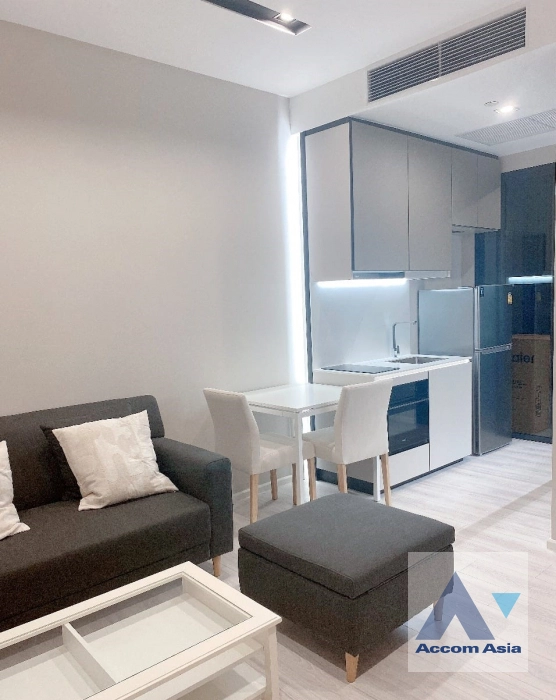  1 Bedroom  Condominium For Rent in Phaholyothin, Bangkok  near BTS Phaya Thai (AA41304)