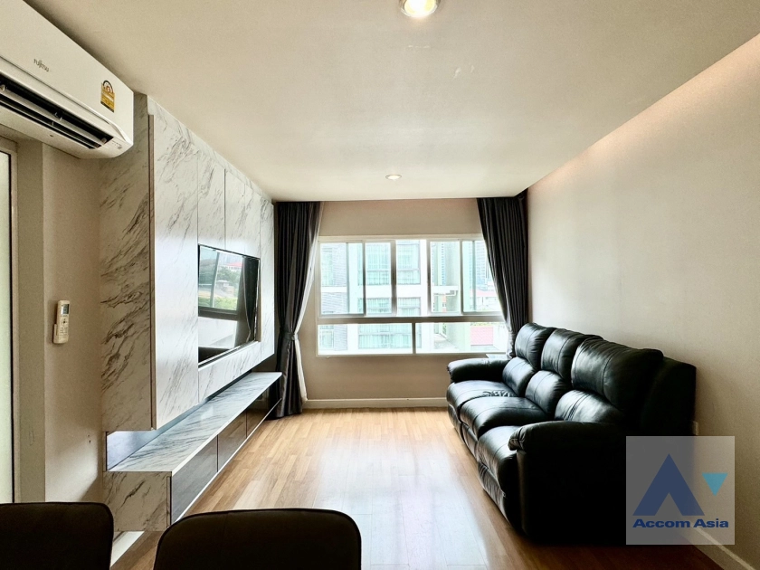  1 Bedroom  Condominium For Rent in Sukhumvit, Bangkok  near BTS Ekkamai (AA41308)