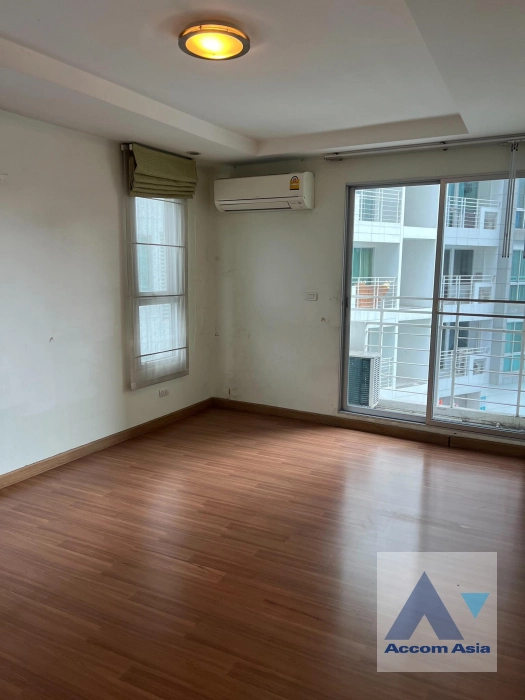 4  2 br Condominium For Sale in Phaholyothin ,Bangkok BTS Saphan-Kwai at Harmony Living Phaholyothin AA41314