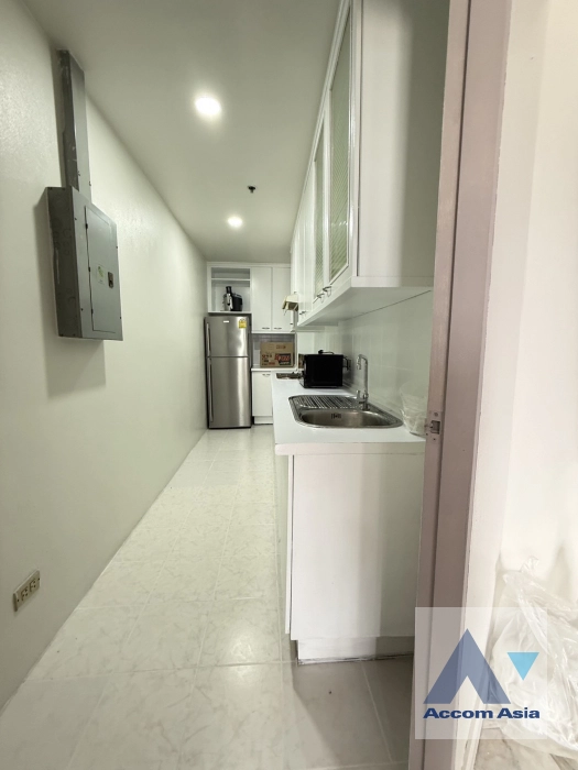 13  3 br Condominium For Rent in Ploenchit ,Bangkok BTS Ploenchit at Witthayu Complex AA41318