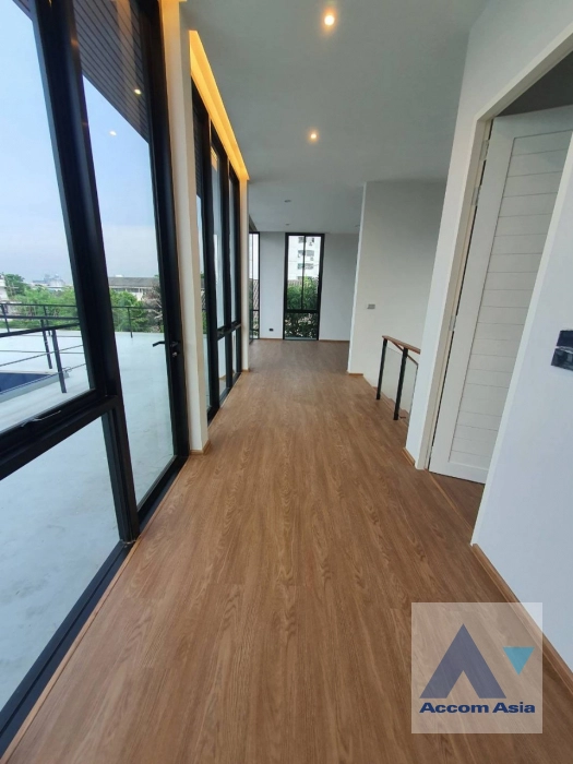 13  5 br House for rent and sale in Sukhumvit ,Bangkok BTS Bang Chak AA41324