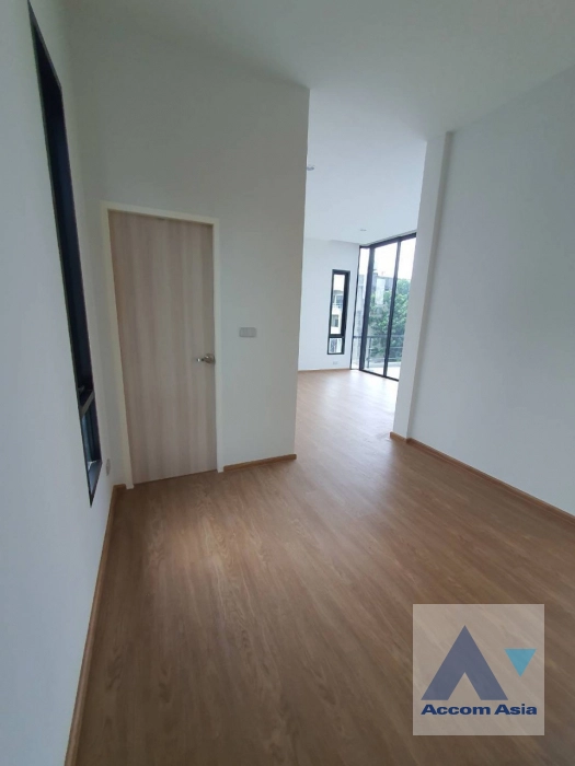 26  5 br House for rent and sale in Sukhumvit ,Bangkok BTS Bang Chak AA41324