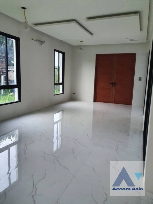 7  5 br House for rent and sale in Sukhumvit ,Bangkok BTS Bang Chak AA41324