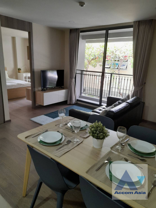  1 Bedroom  Condominium For Rent in Ploenchit, Bangkok  near BTS Ratchadamri - MRT Silom (AA41326)