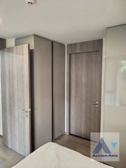 8  1 br Condominium For Rent in Ploenchit ,Bangkok BTS Ratchadamri - MRT Silom at KLASS Sarasin Rajdamri AA41326