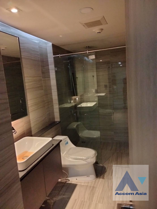 7  1 br Condominium For Rent in Ploenchit ,Bangkok BTS Ratchadamri - MRT Silom at KLASS Sarasin Rajdamri AA41327