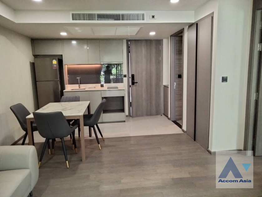  1 Bedroom  Condominium For Rent in Ploenchit, Bangkok  near BTS Ratchadamri - MRT Silom (AA41327)