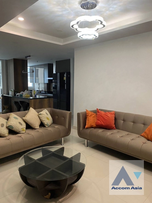  3 Bedrooms  Condominium For Rent in Sukhumvit, Bangkok  near BTS Thong Lo (AA41328)